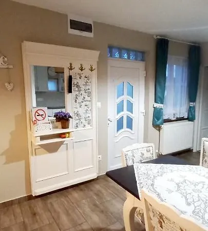 Borostyankut Wellness Πανσιόν 4*