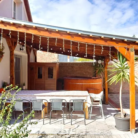 Guest house Borostyankut Wellness Bakonybel